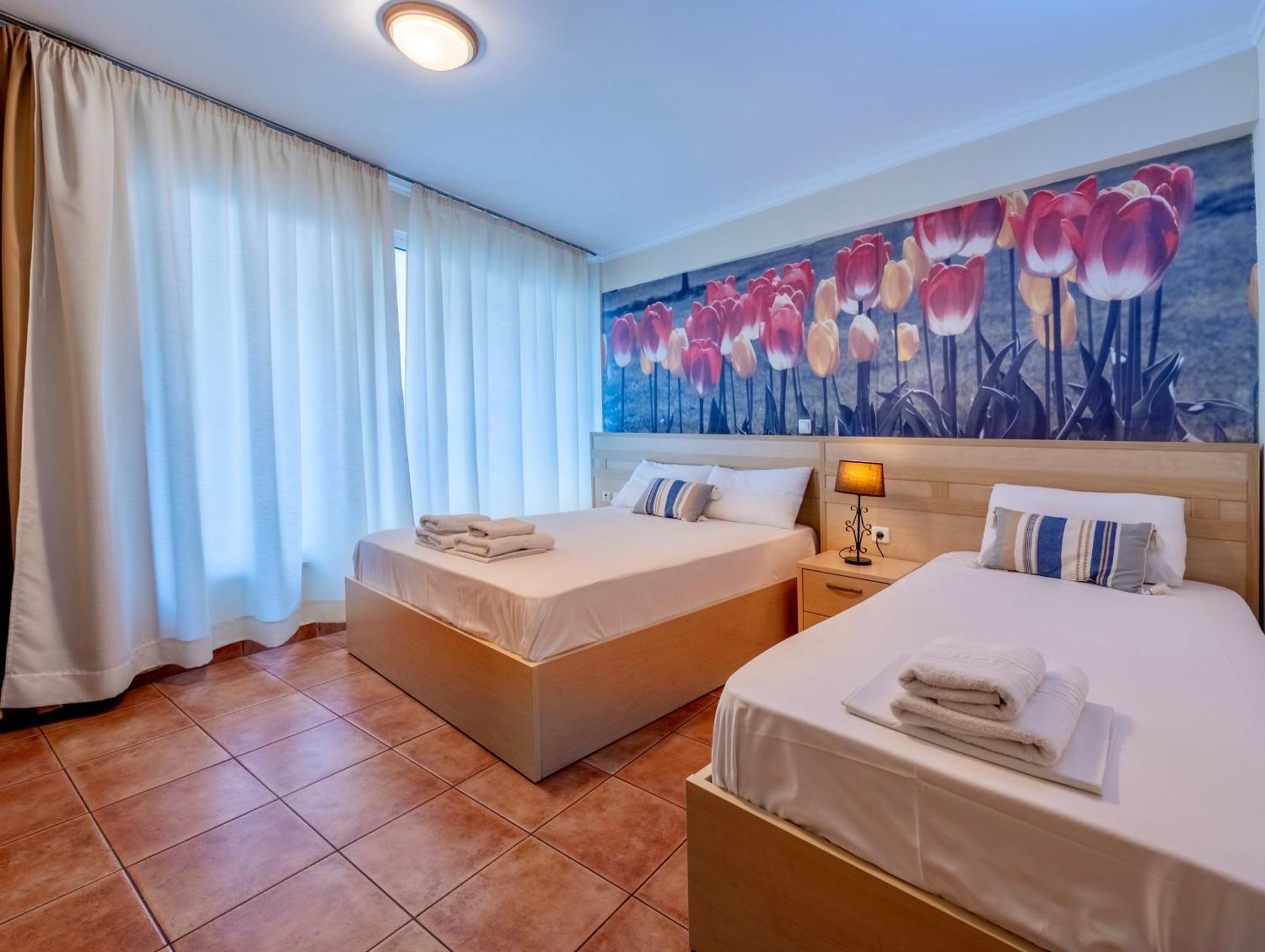Fontana Luxury Rooms Mytilíni Екстериор снимка