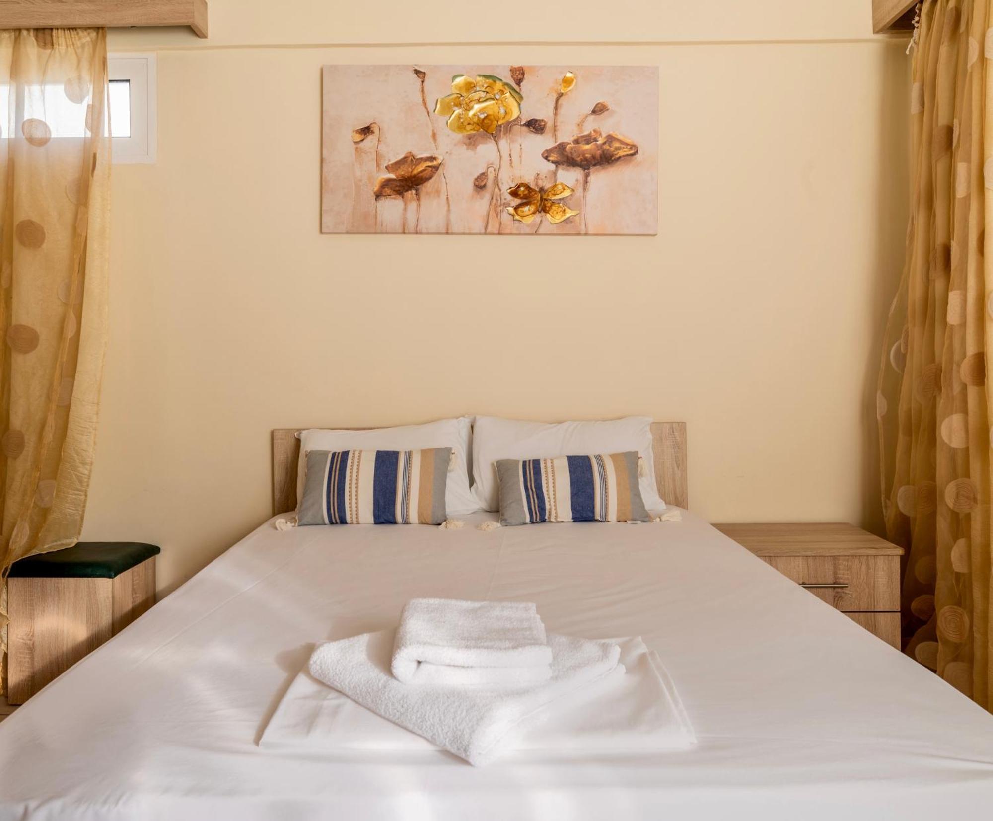 Fontana Luxury Rooms Mytilíni Екстериор снимка